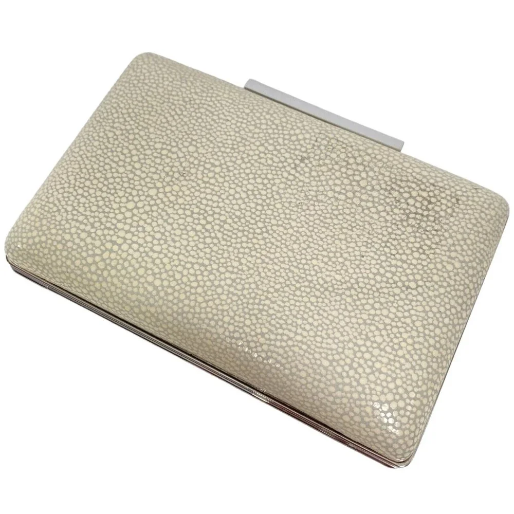 Vince Camuto Small Clutch Handbag Style VC-LUV-MN Group Stingry Color  (READ) - Picture 5 of 9